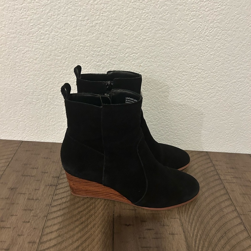 Elegant Black Wedge Ankle Boots